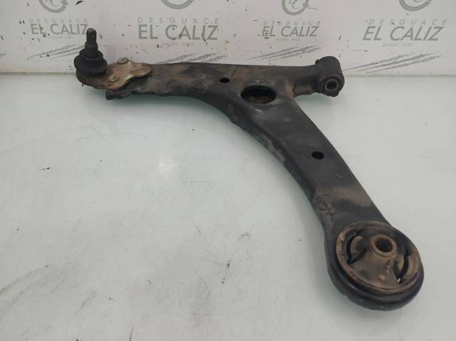 480690F010 TOYOTA Brazo inferior izquierdo de la suspensión delantera  disponible Alicante