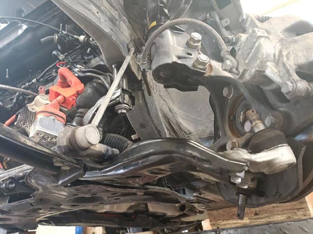 4806910110 Brazo inferior izquierdo de la suspensión delantera  en stock Granada