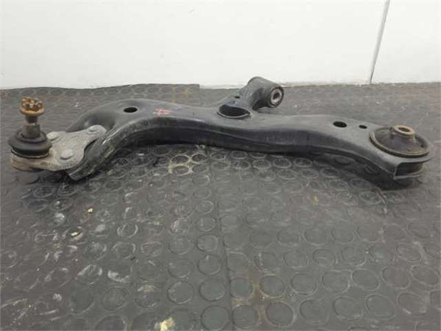 4806910110 Brazo inferior izquierdo de la suspensión delantera  disponible Utrera