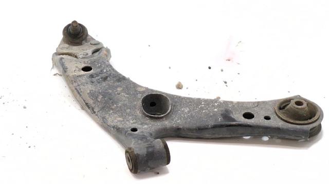 4806910110 Brazo inferior izquierdo de la suspensión delantera  disponible Utrera