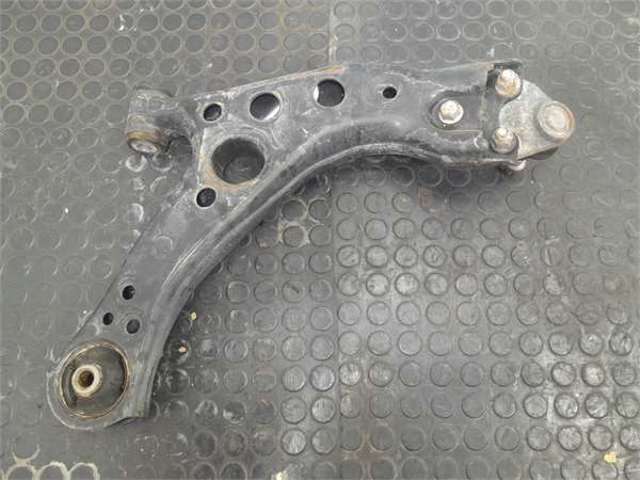4806910110 TOYOTA Brazo inferior izquierdo de la suspensión delantera  comprar en Jaén