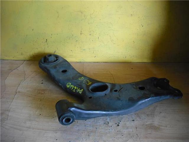 TOYOTA 4806912300 Brazo inferior izquierdo de la suspensión delantera  disponible España
