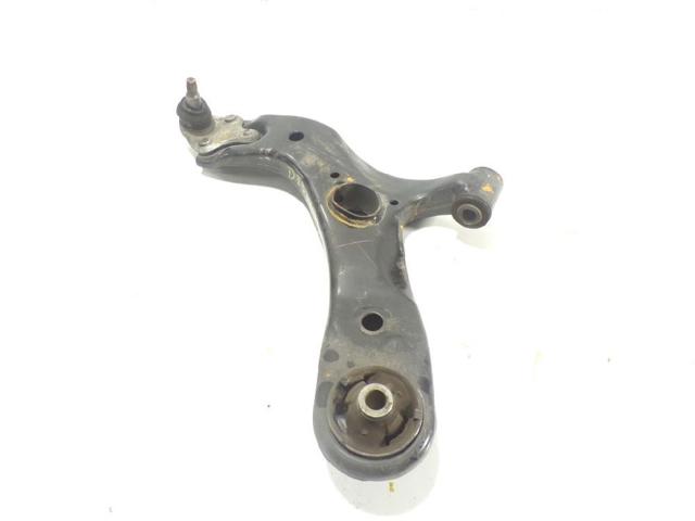 4806912300 TOYOTA Brazo inferior izquierdo de la suspensión delantera  en stock Gandía
