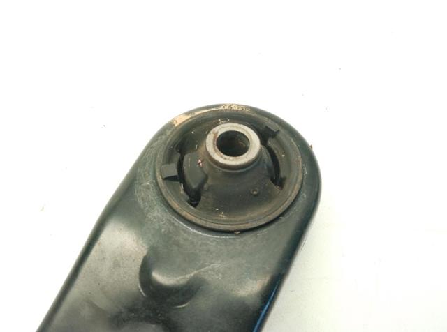 4806942060 Brazo inferior izquierdo de la suspensión delantera  en stock Sabadell