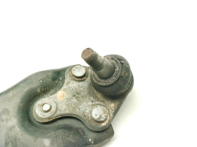 4806942060 Brazo inferior izquierdo de la suspensión delantera  disponible Utrera