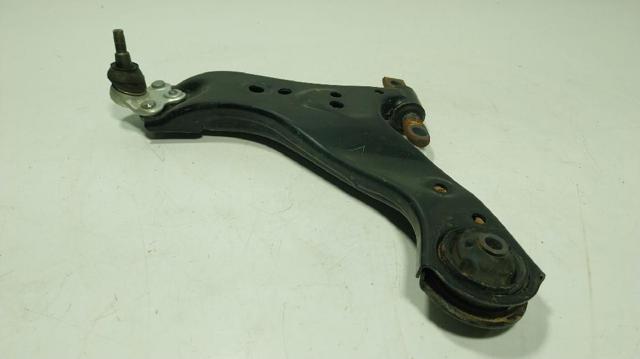 4806942070 Brazo inferior izquierdo de la suspensión delantera  disponible Málaga