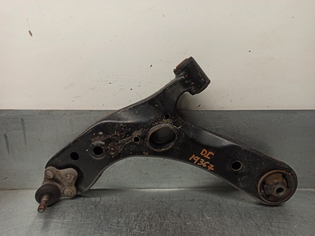4806947050 TOYOTA Brazo inferior izquierdo de la suspensión delantera  comprar en Oviedo