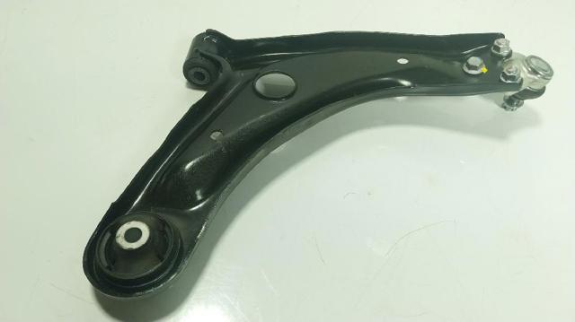 TOYOTA 48069K0020 Brazo inferior izquierdo de la suspensión delantera  en stock Terrassa