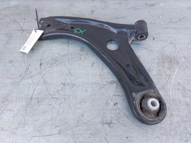 TOYOTA 48069K0020 Brazo inferior izquierdo de la suspensión delantera  en stock Terrassa