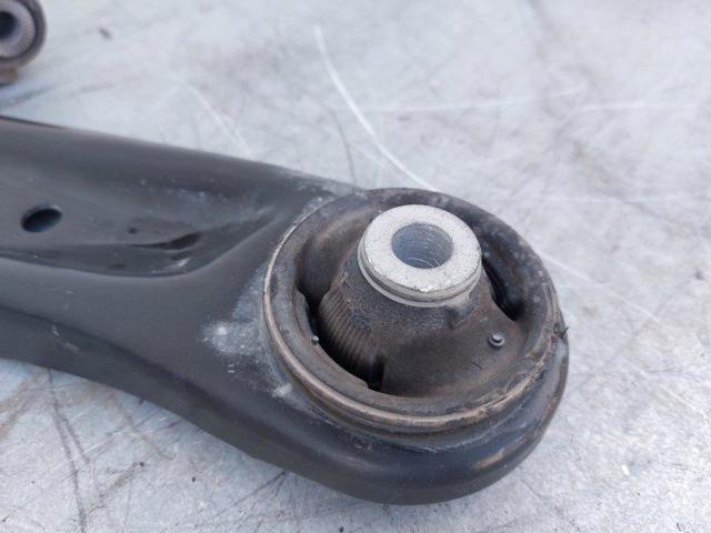TOYOTA 48069K0020 Brazo inferior izquierdo de la suspensión delantera  comprar en Ponferrada