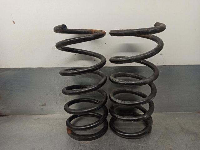 Muelle de suspensión trasero 482312J040 TOYOTA
