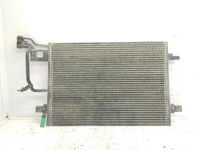 VAG 4825941 Condensador de aire acondicionado  comprar en Ponferrada
