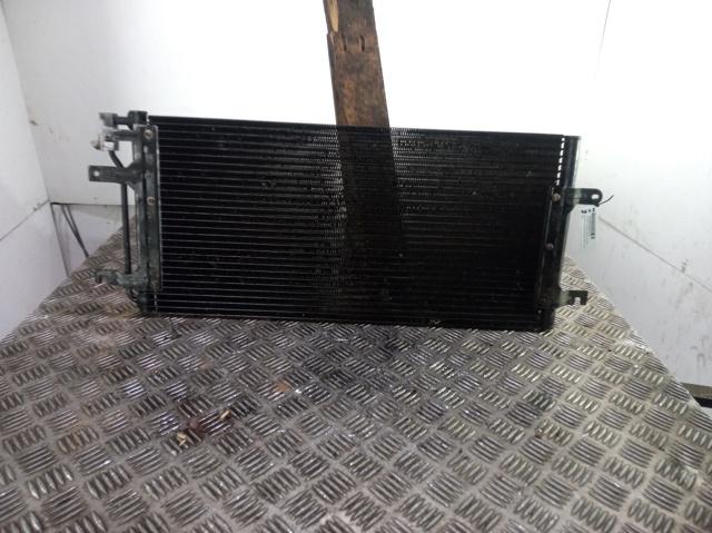 VAG 4825941 Condensador aire acondicionado  en stock Salamanca