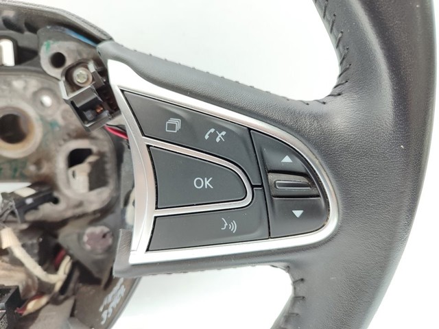 484005825R RENAULT Volante  disponible Alicante