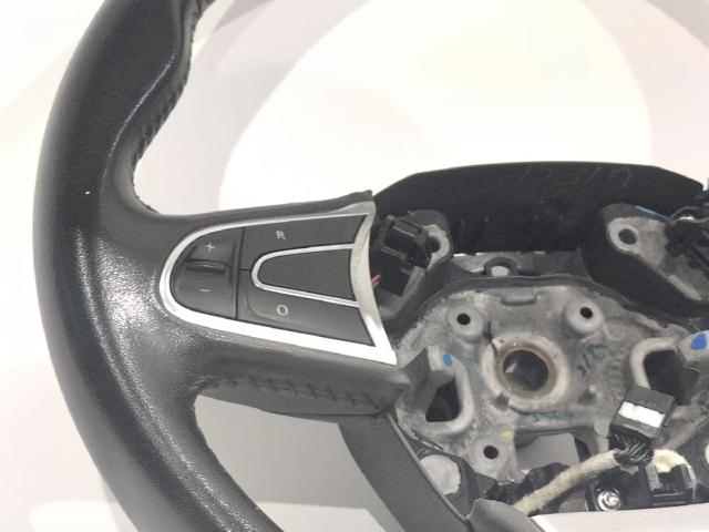 484005825R RENAULT Volante  en stock Gandía