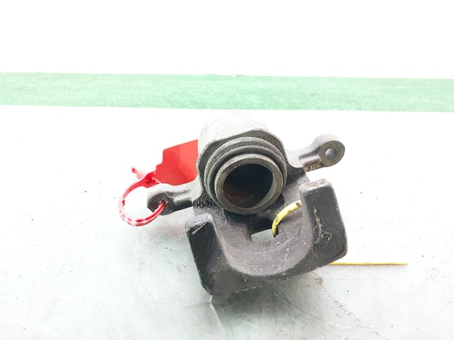SSANG YONG 4841008001 Pinza de freno trasera izquierda  disponible España