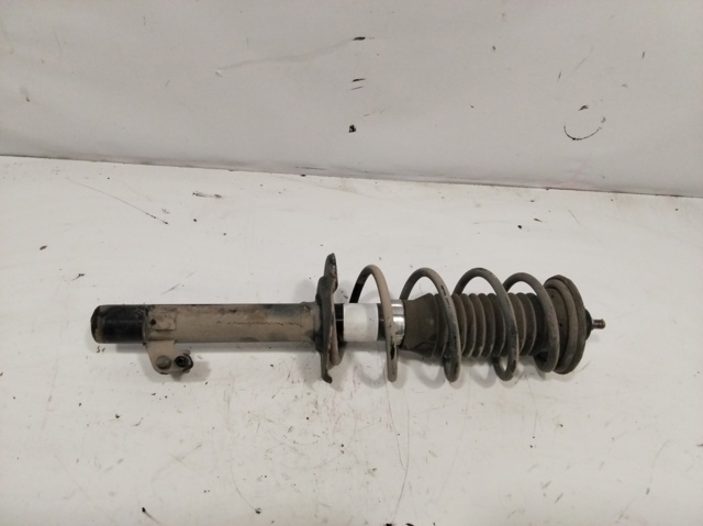 485100H010 Amortiguador delantero derecho  disponible Málaga