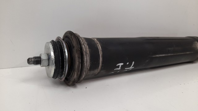 485300H010 TOYOTA Amortiguador trasero derecho  en stock Córdoba