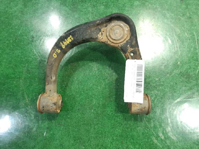 486100K040 TOYOTA Brazo superior derecho de la suspensión delantera  disponible Ourense
