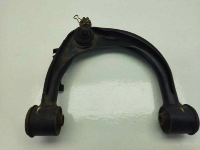 486100K040 Brazo superior derecho de la suspensión delantera  disponible Málaga