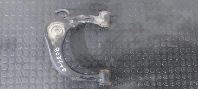 TOYOTA 4861060070 Brazo superior derecho de la suspensión delantera comprar Pamplona