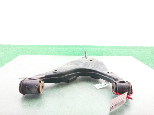 4861060070 TOYOTA Brazo superior derecho de la suspensión delantera  comprar en Oviedo