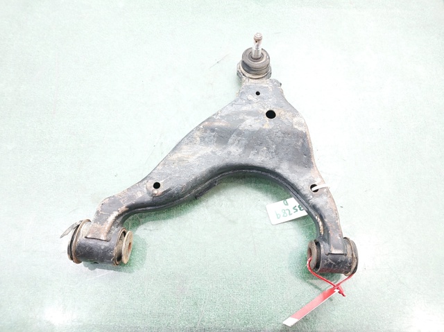 4861060070 Brazo superior derecho de la suspensión delantera  comprar en Pontevedra
