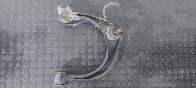 4861060070 Brazo superior derecho de la suspensión delantera comprar Girona
