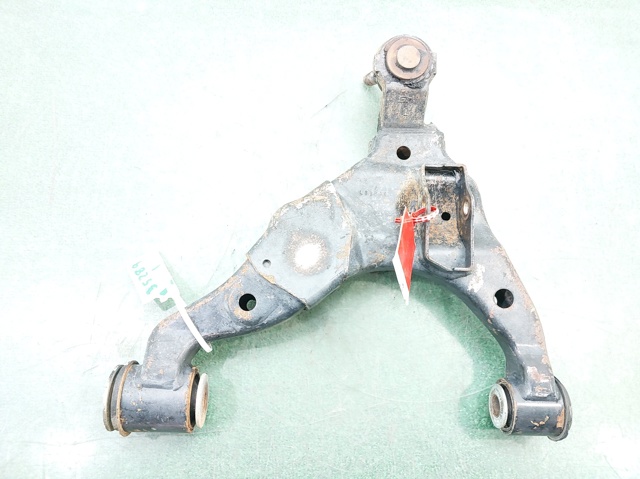 TOYOTA 4861060070 Brazo superior derecho de la suspensión delantera  comprar en Albacete