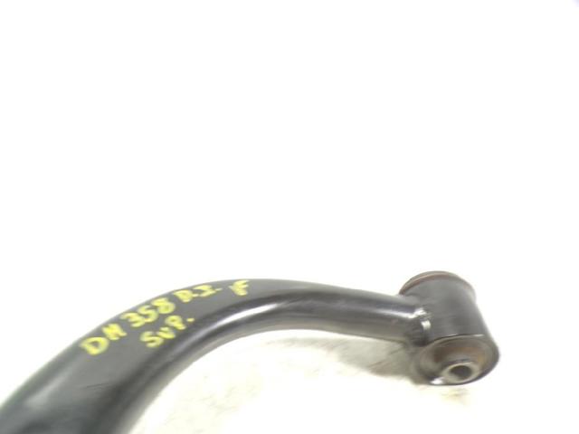 486300K040 Brazo superior izquierdo de la suspensión delantera comprar Girona