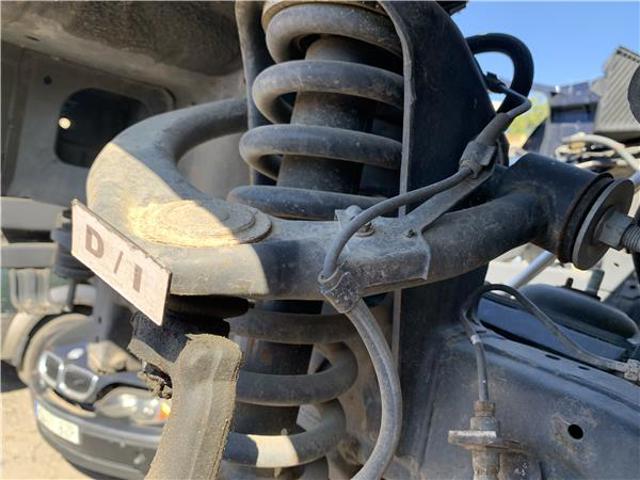 4863060020 Brazo superior izquierdo de la suspensión delantera  en stock Granada