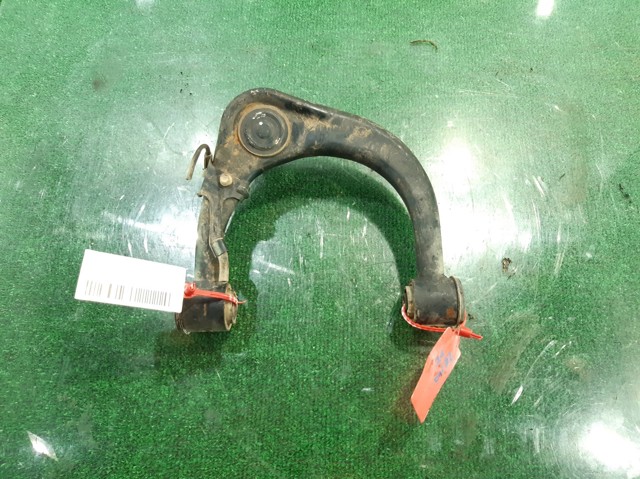 4863060040 TOYOTA Brazo superior izquierdo de la suspensión delantera  comprar en Lleida