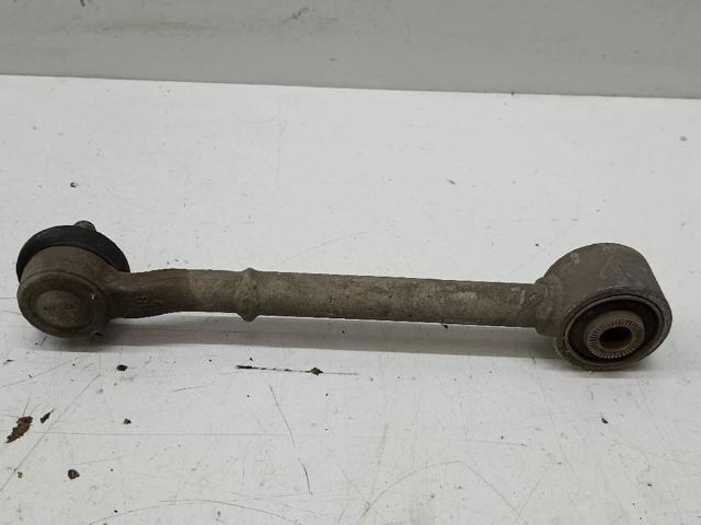 4871005090 TOYOTA Barra transversal de la suspensión trasera  en stock Huelva