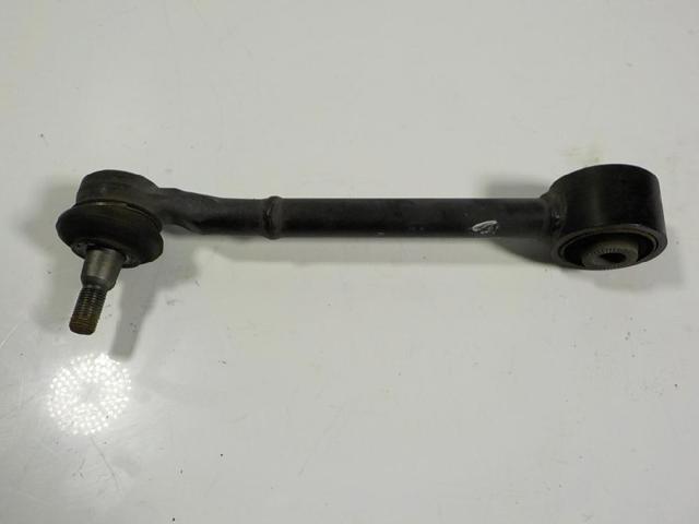 4871072010 TOYOTA Barra transversal de la suspensión trasera  en stock Córdoba