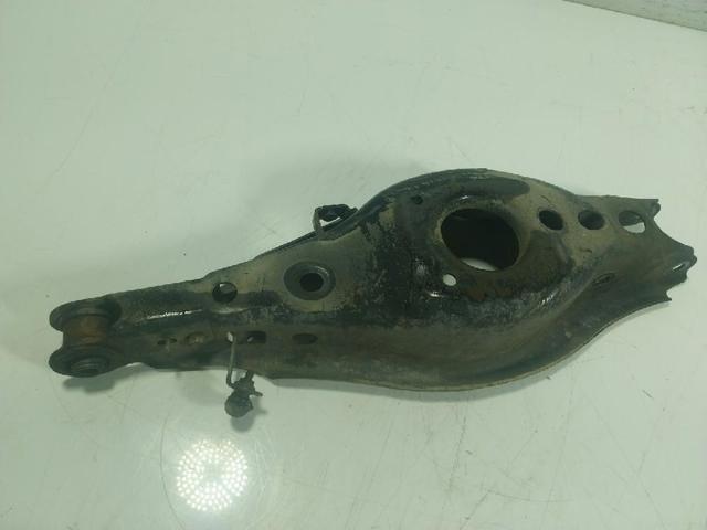 TOYOTA 4873005070 Brazo transversal derecho de suspensión trasera comprar Barcelona