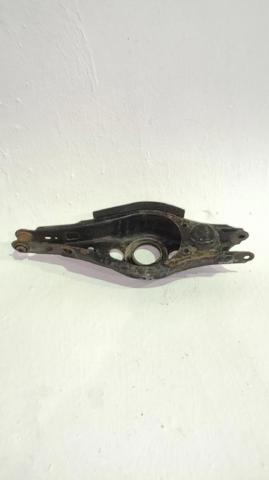 TOYOTA 4873042040 Brazo de suspensión trasero inferior derecho  en stock Salamanca