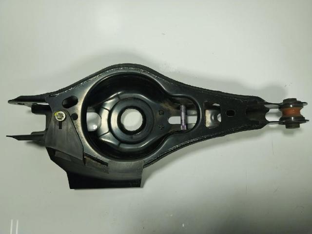 TOYOTA 4873042060 Brazo inferior trasero izquierdo/derecho  en stock Salamanca
