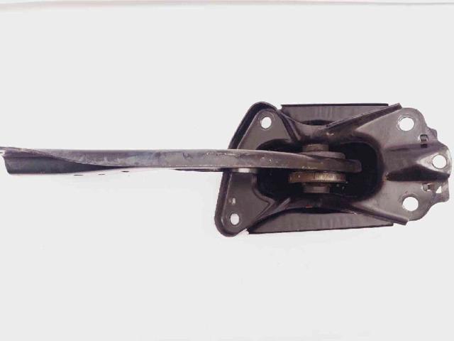 48760F4010 Brazo longitudinal inferior derecho de la suspensión trasera  comprar en Pontevedra
