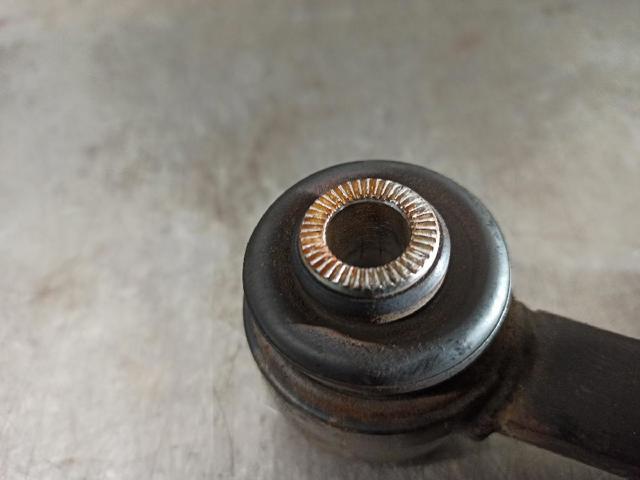 4877012010 Brazo superior de suspensión trasera izquierdo/derecho  comprar en Pontevedra