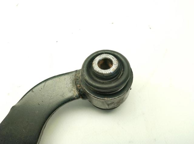 TOYOTA 4877042040 Brazo superior derecho de la suspensión trasera comprar Barcelona