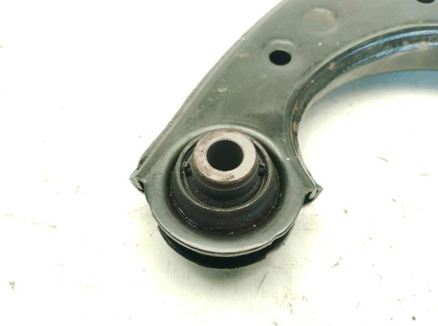 TOYOTA 48790F4010 Brazo superior izquierdo de la suspensión trasera  en stock Salamanca