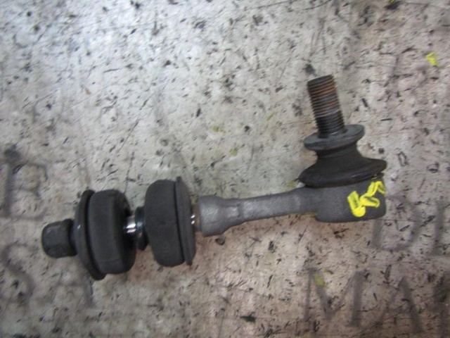 Soporte estabilizador 4883005030 TOYOTA