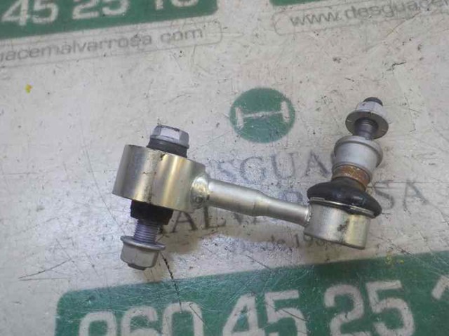 Soporte de barra estabilizadora trasera Toyota C-HR X10