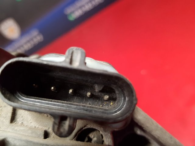 IVECO 4892318 Alternador  en stock Salamanca