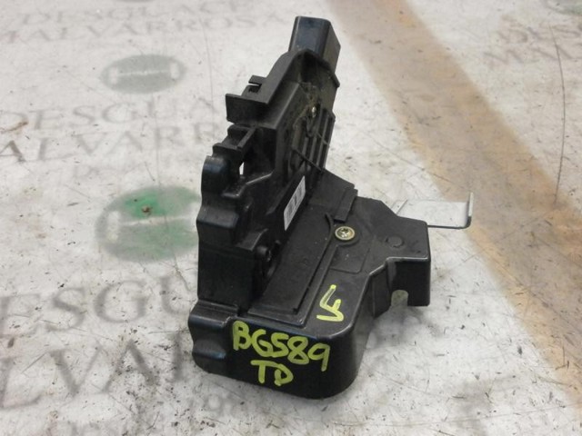 4892382 Cerradura de la puerta trasera derecha  disponible Burgos