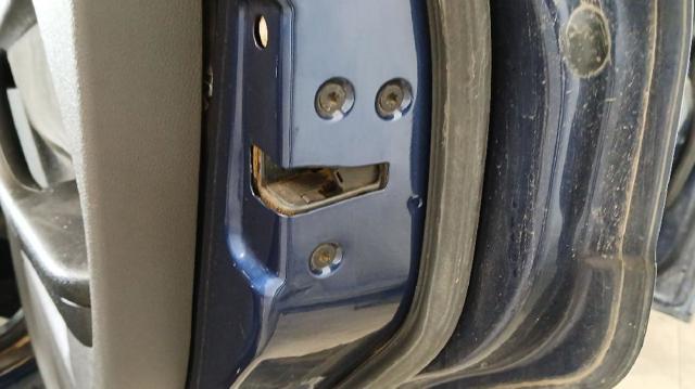 FORD 4892382 Cerradura de la puerta trasera derecha comprar Pamplona