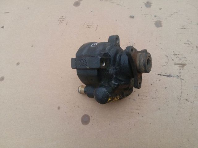 RENAULT 491100522R Bomba de dirección asistida  disponible Lugo
