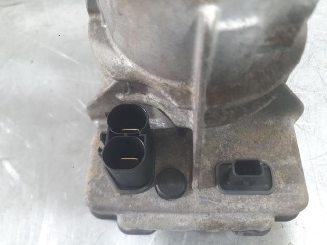 RENAULT 491100616R Bomba de dirección comprar Barcelona