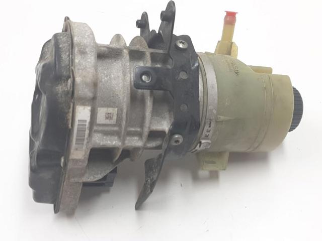 RENAULT 491100616R Bomba de dirección comprar Barcelona