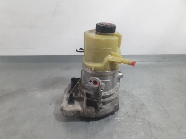 RENAULT 491100616R Bomba de dirección asistida  disponible Valladolid